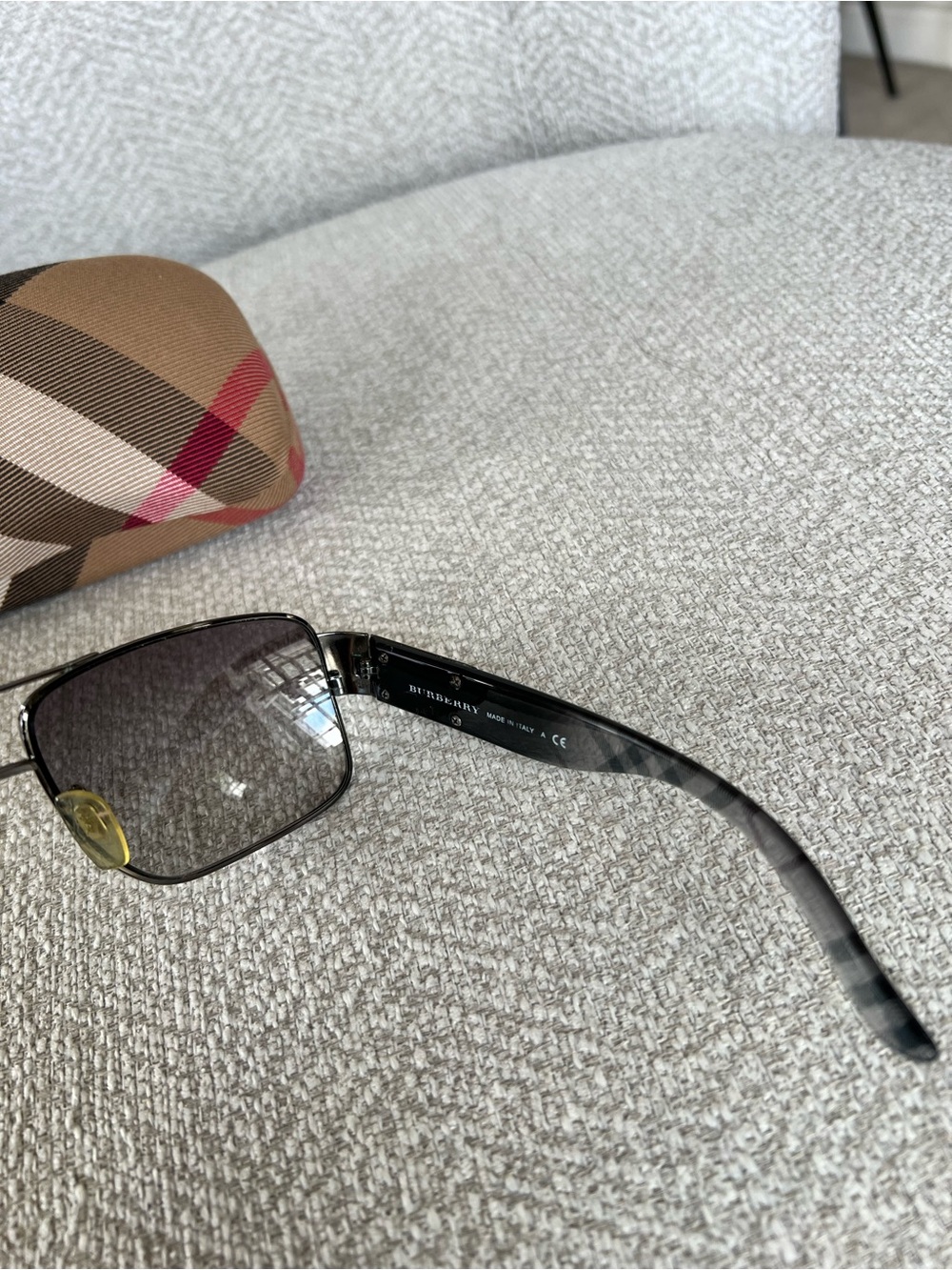 Burberry Men’s Sunglasses — Black and Brown Gradient Lenses - Picture 3 of 6